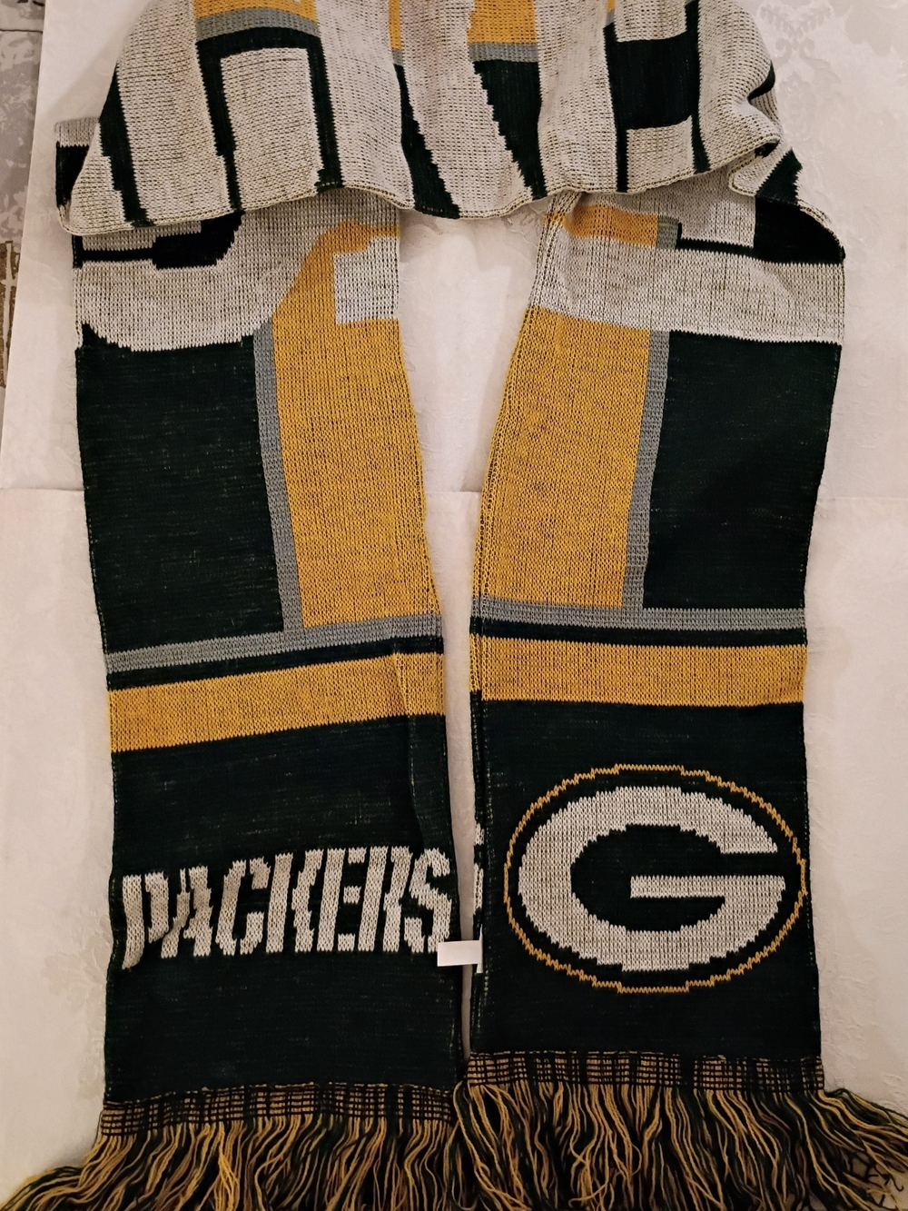 🏈 NFL Green Bay Packers Reversible Knit Scarf in Green, Gold, White